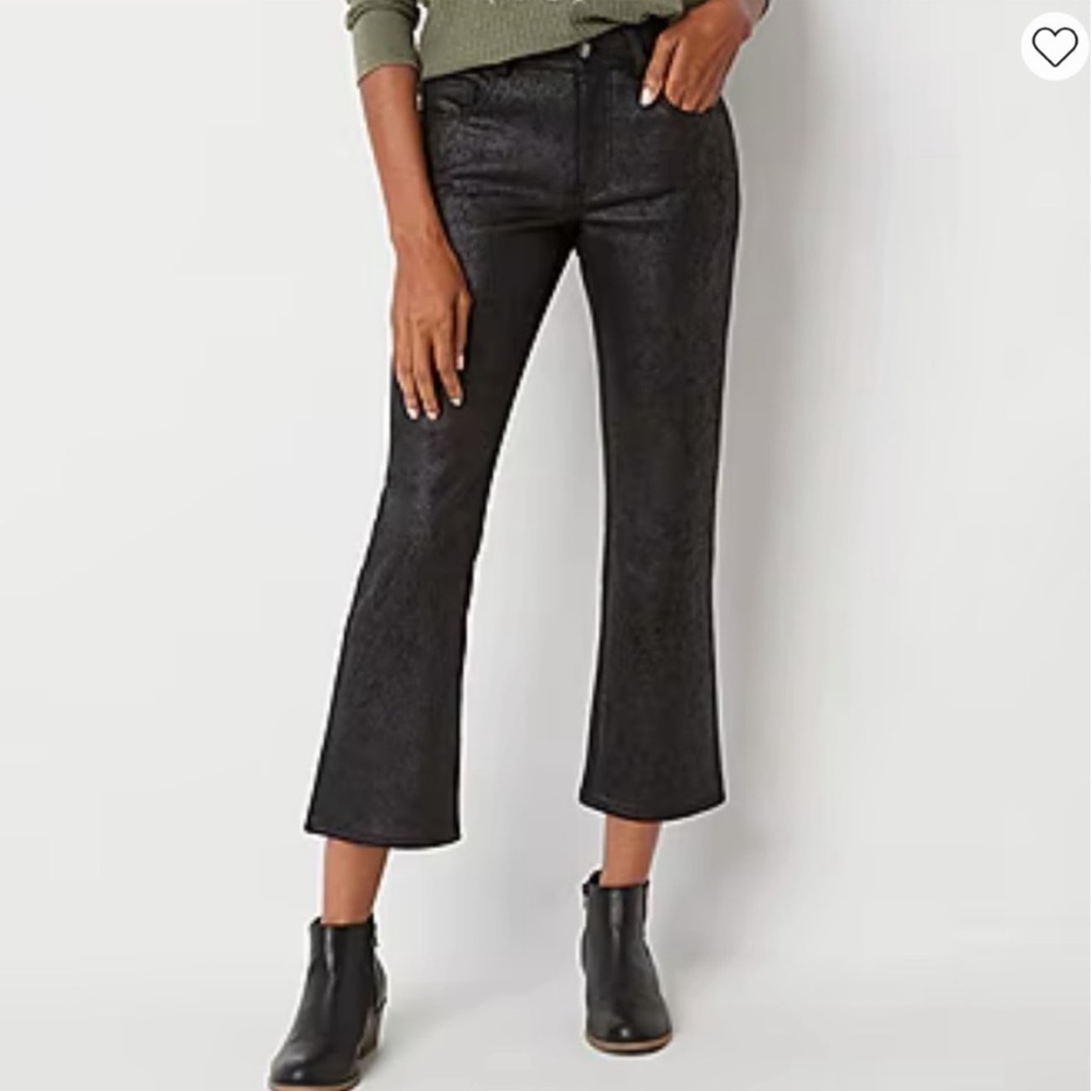 FRYE & CO. Microsuede Pants Black Soft Texture Straight Leg Crop Size 6